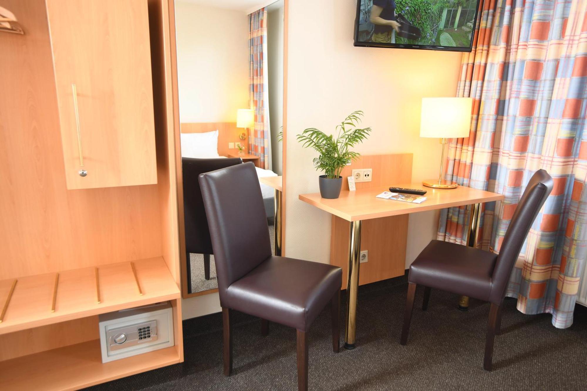 Hotel Kiekenstein Stahle Ngoại thất bức ảnh
